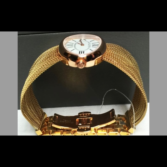 Woman’s Watch - Picture 12 of 14